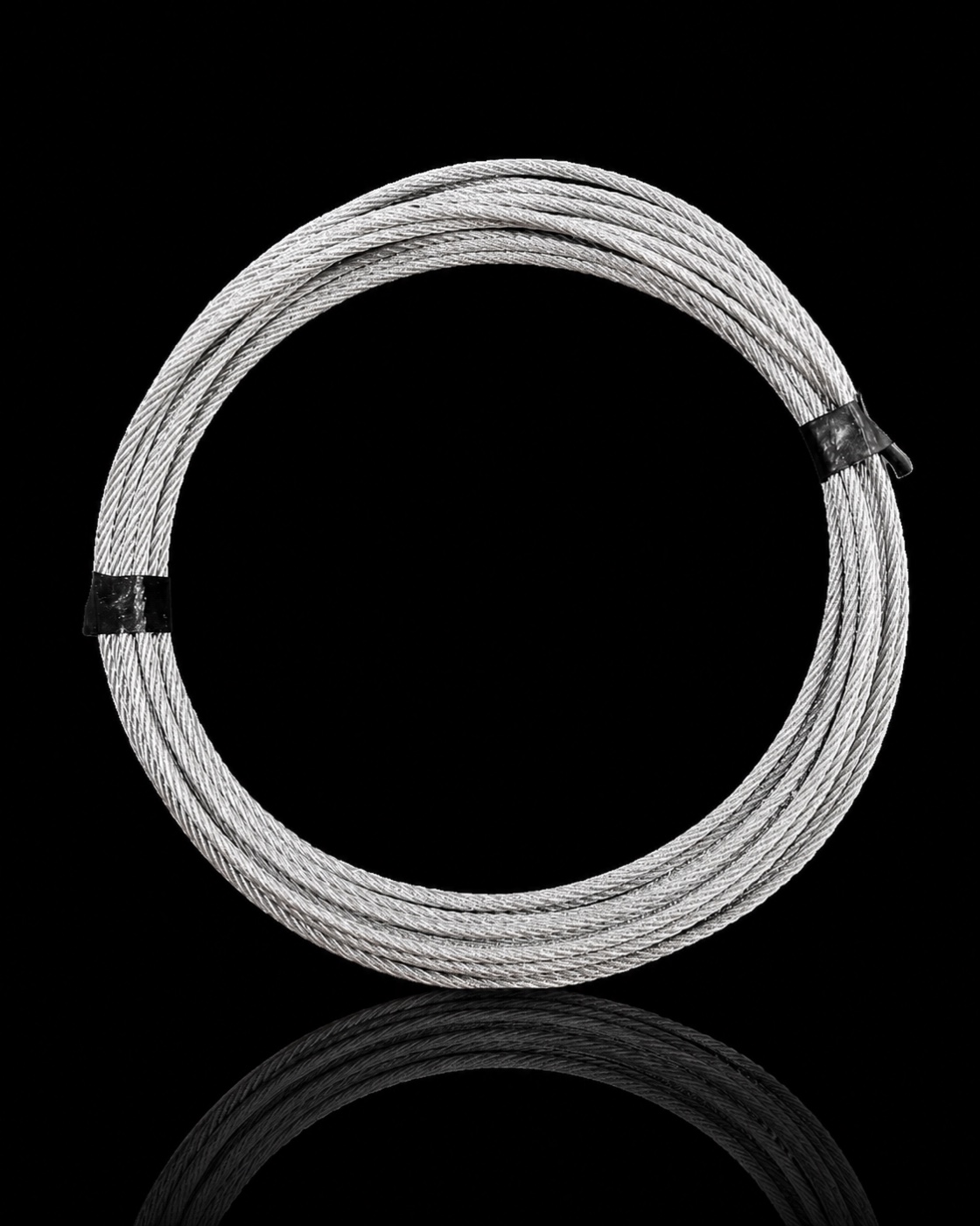 Coiled stainless-steel wire rope for crystal support systems