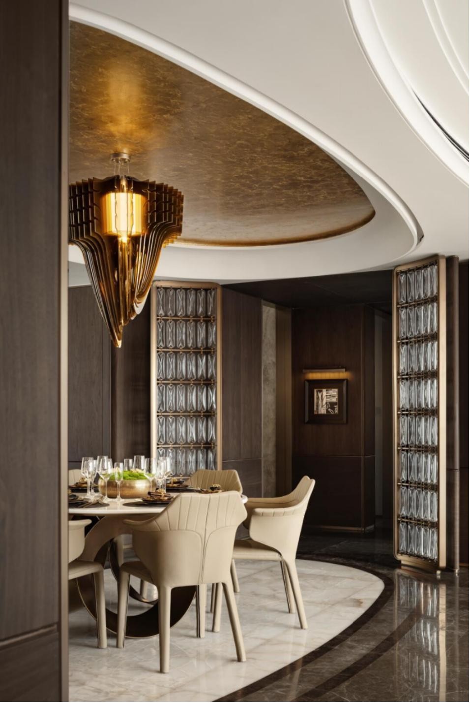 Restaurant dining area with tables, chairs and crystal screen dividers