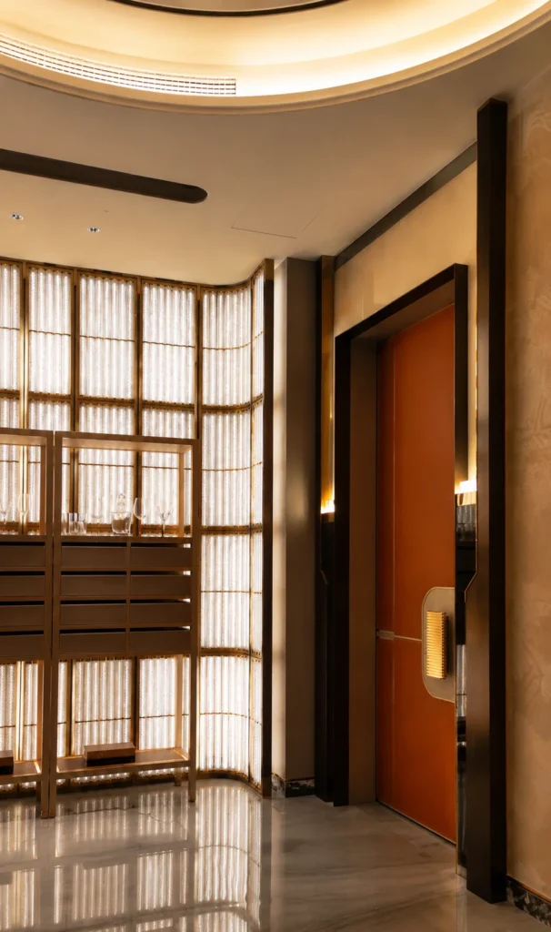 Crystal Tubes & Bars used in a custom interior crystal screen application